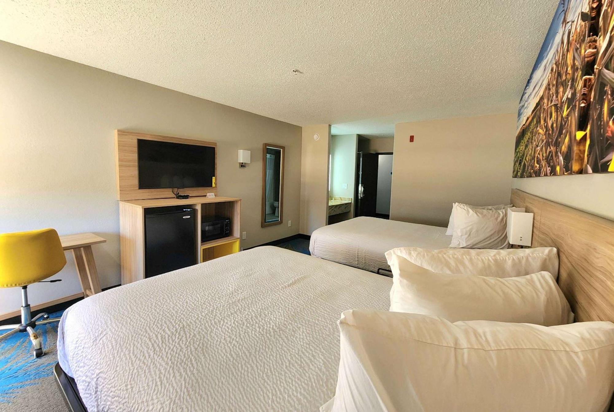 Days Inn & Suites By Wyndham New Iberia Exterior foto